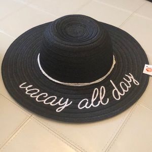 NWT Vacay All Day Summer hat straw black white